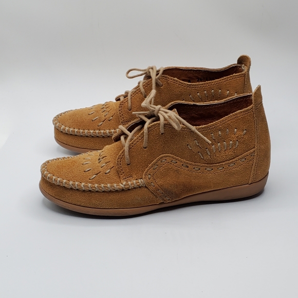 Minnetonka suede leather lace up moccasin size 5 - Picture 13 of 14
